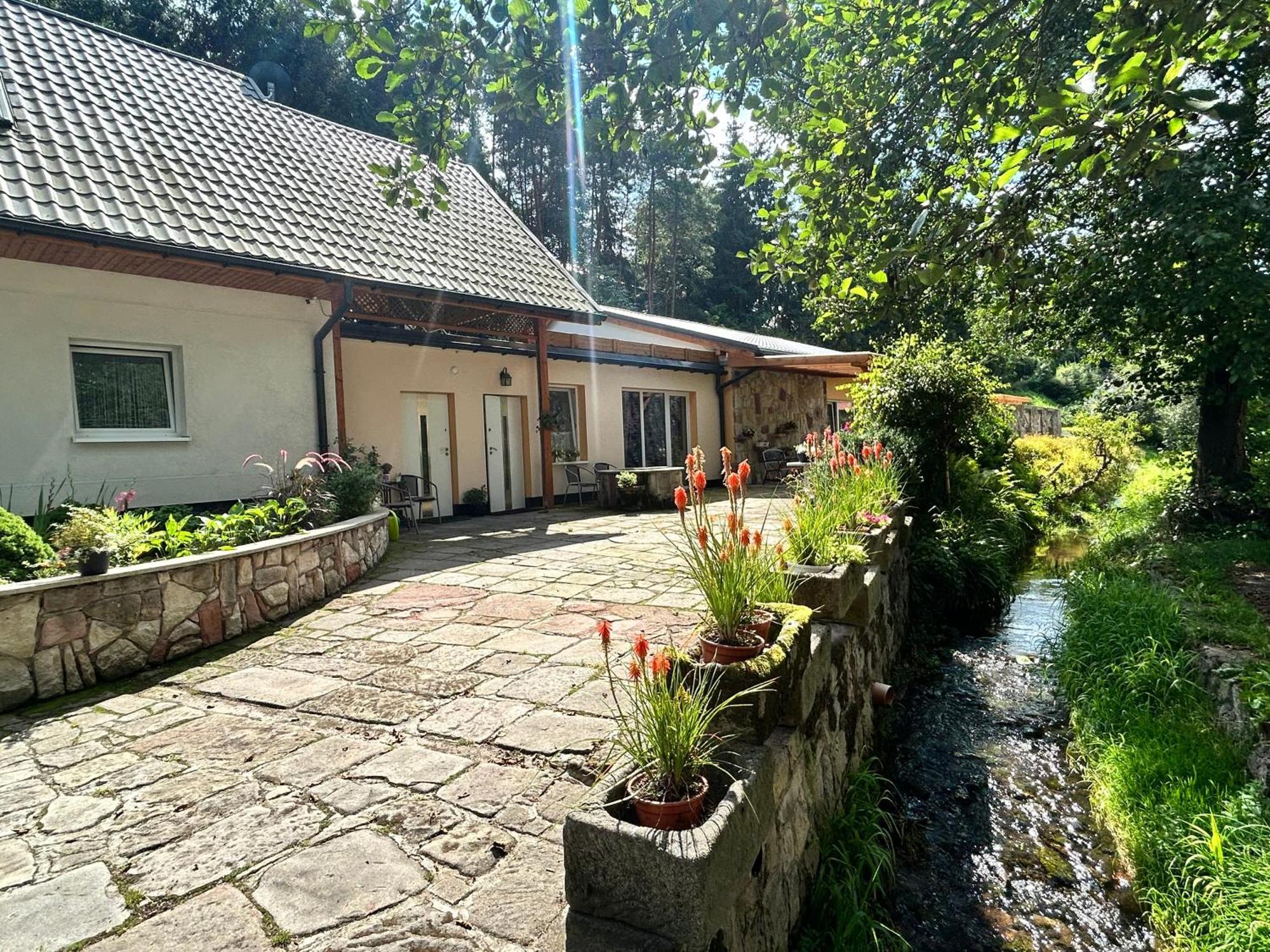 Zielona Roza Villa Wambierzyce Kültér fotó